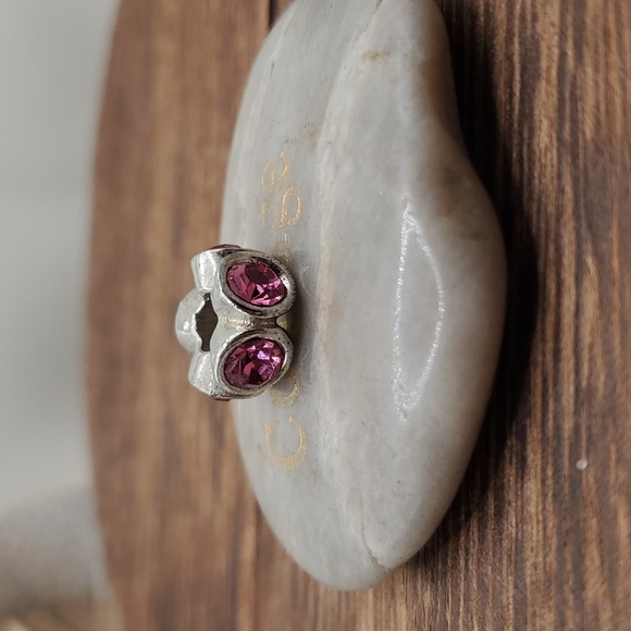 Pink crystal wheel charm - Picture 1 of 2